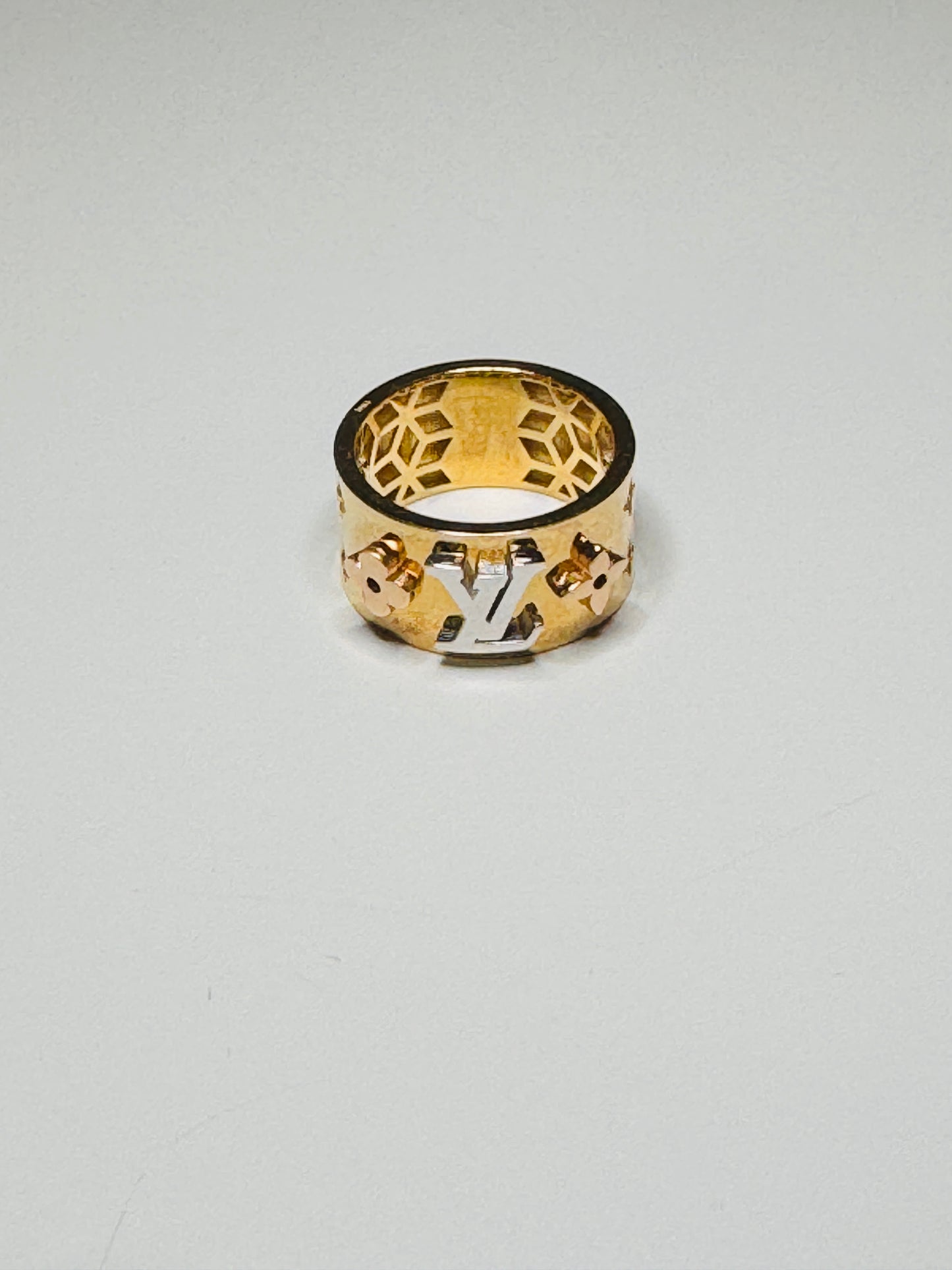 Loisa Ring (brand inspired)