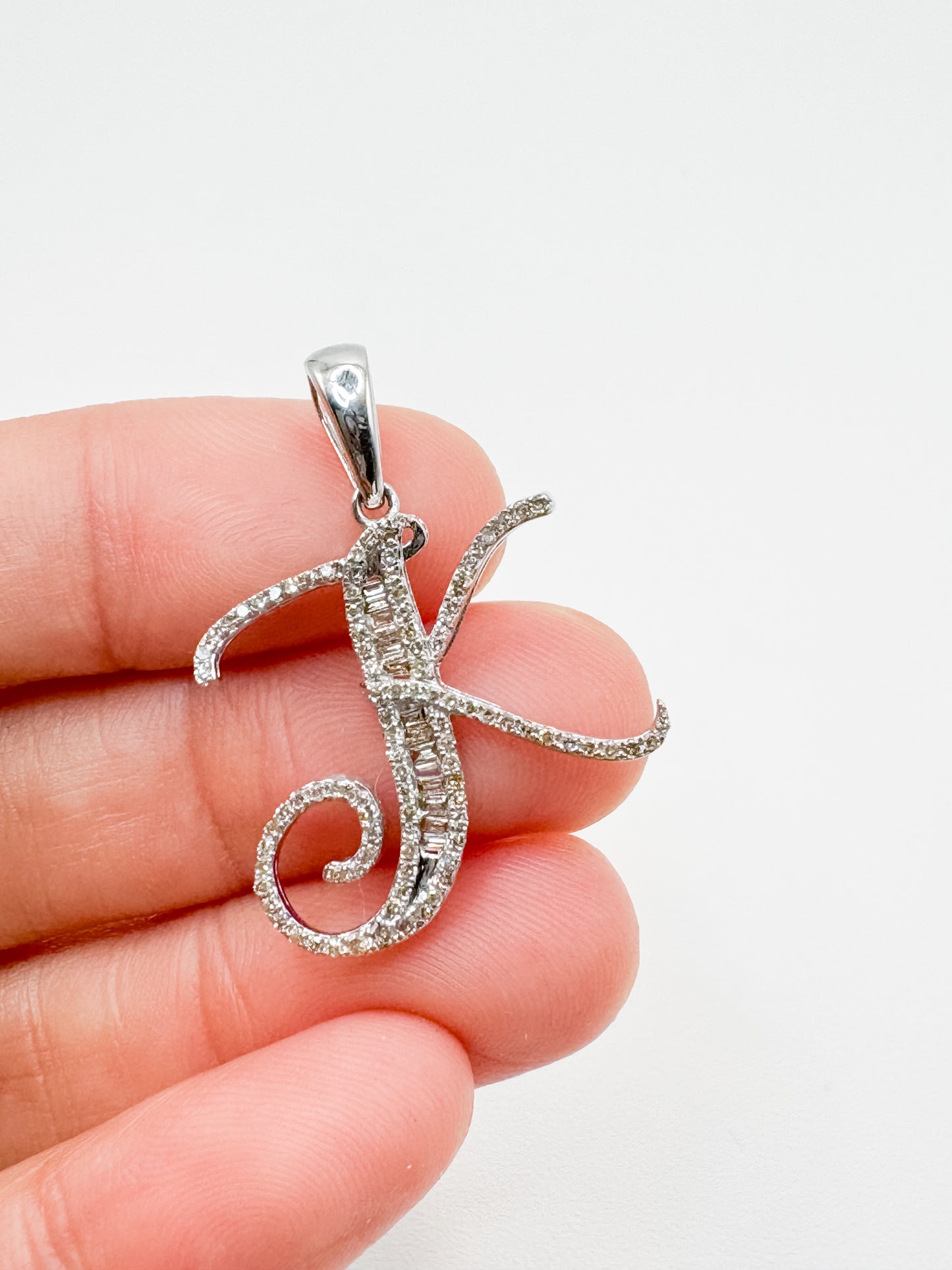 K Initial Pendant