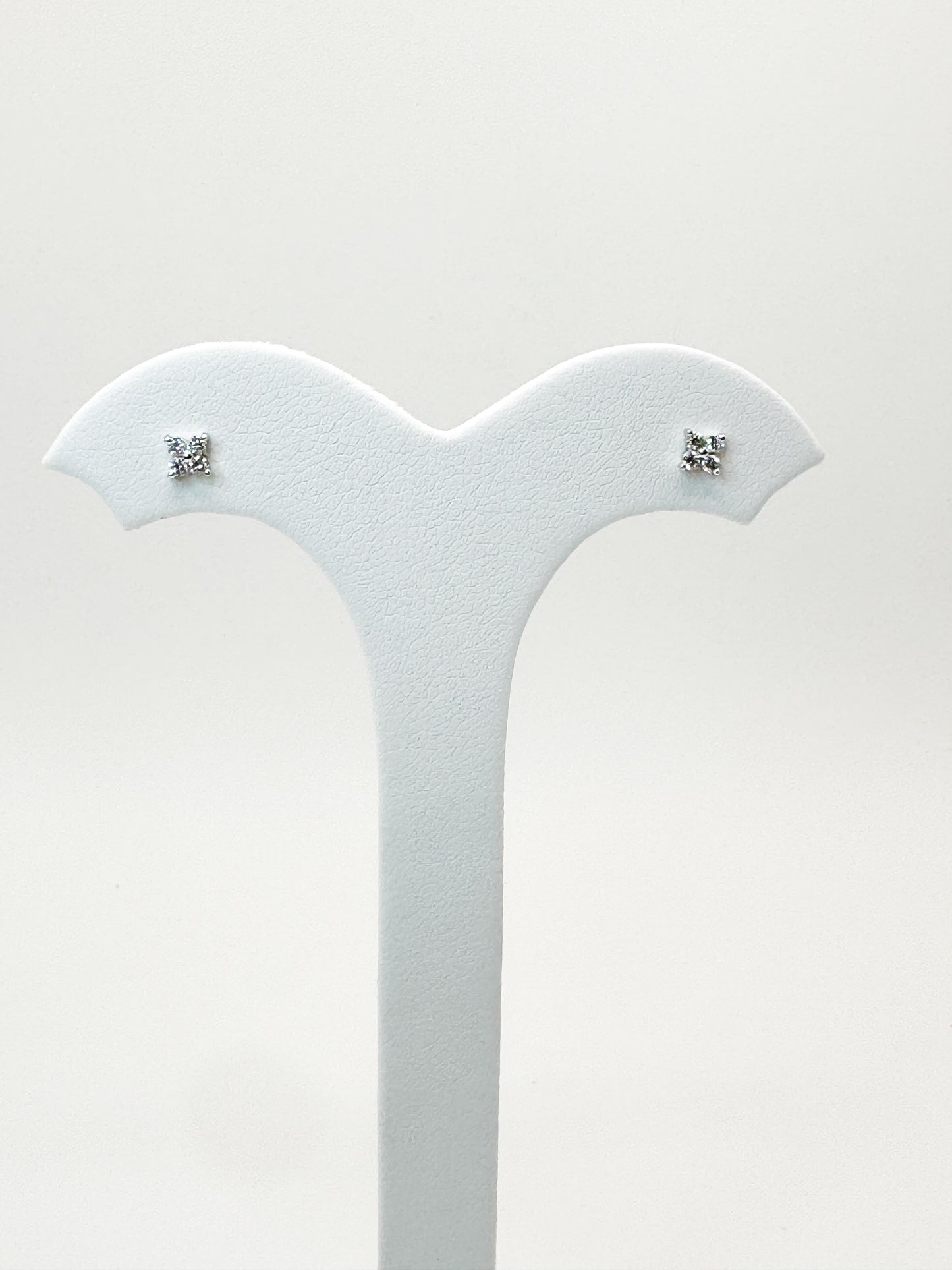 Alice Dainty Diamond Cluster Studs