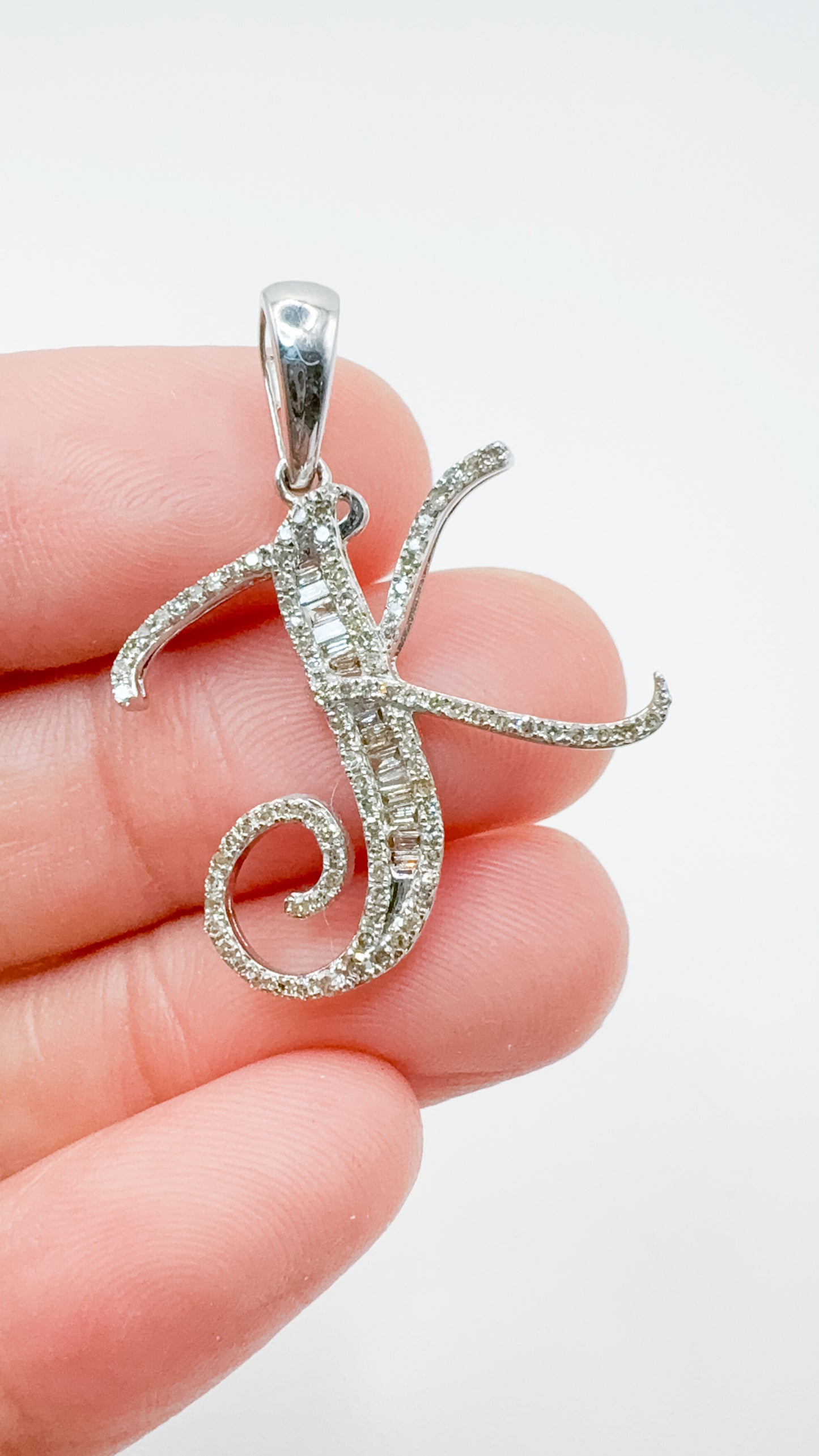 K Initial Pendant