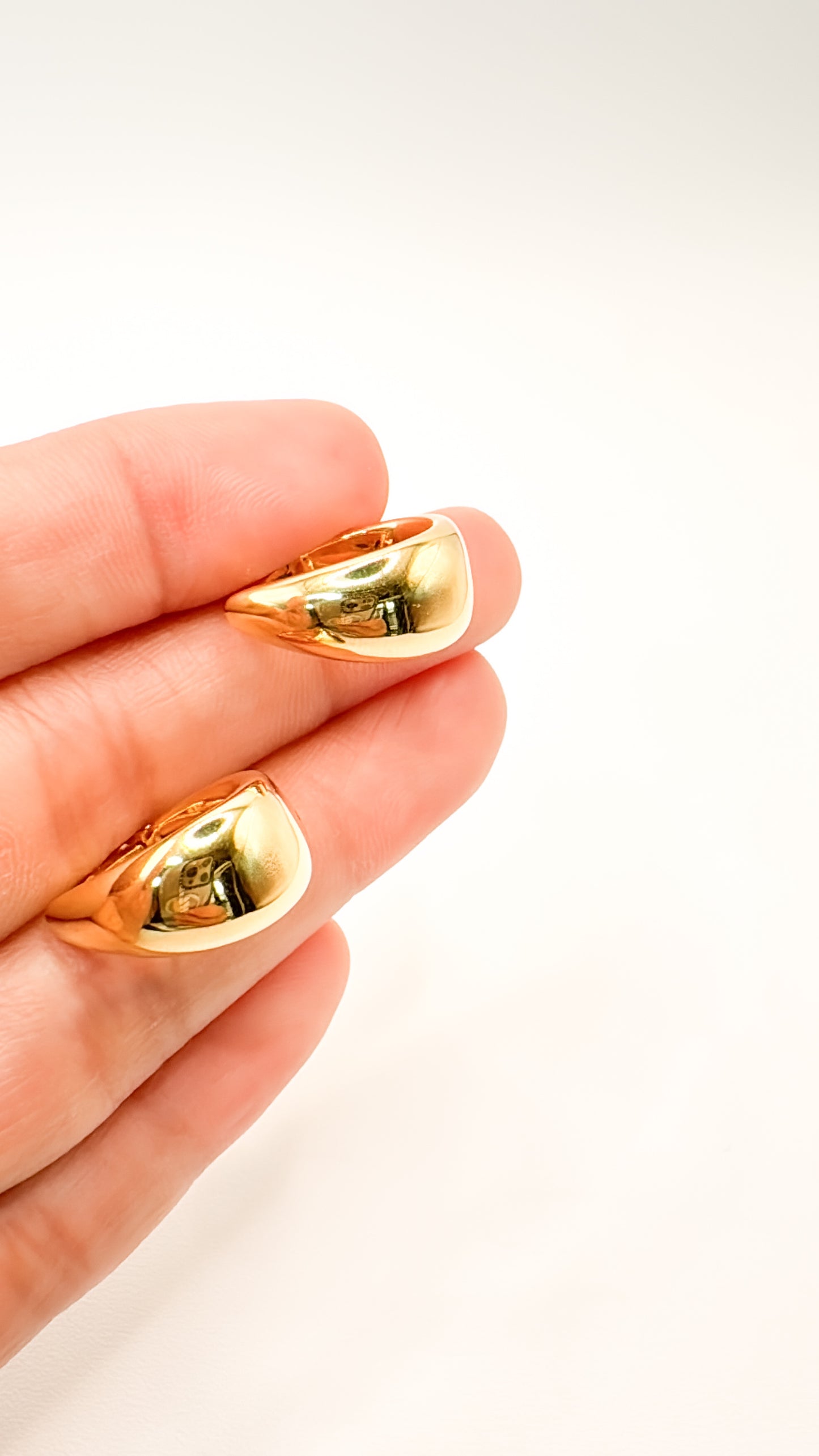 Alessandra Simple Gold Hoops