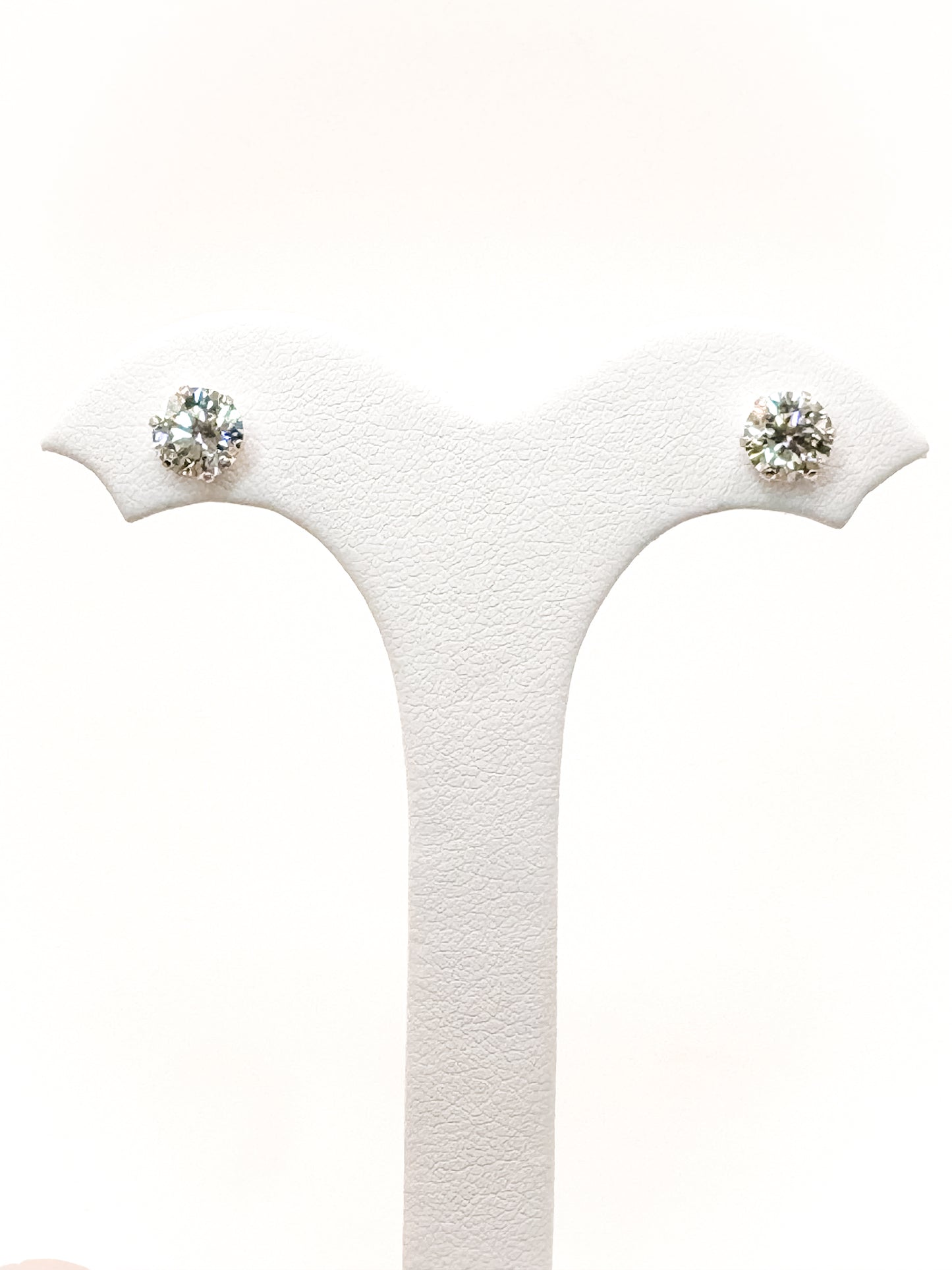 1 + 1 Carat Lab Grown Stud Earrings