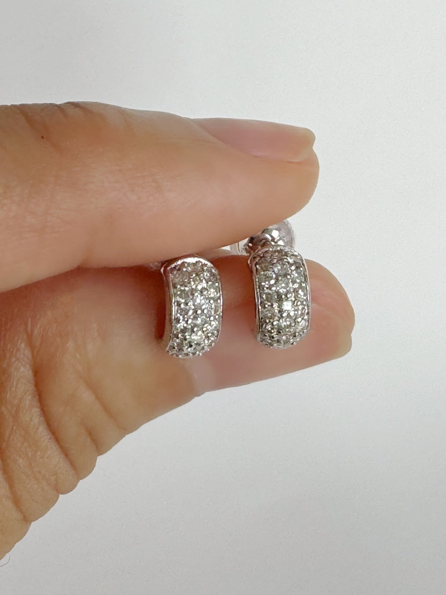 Aira Diamond Illusion Huggies in 18K White Gold