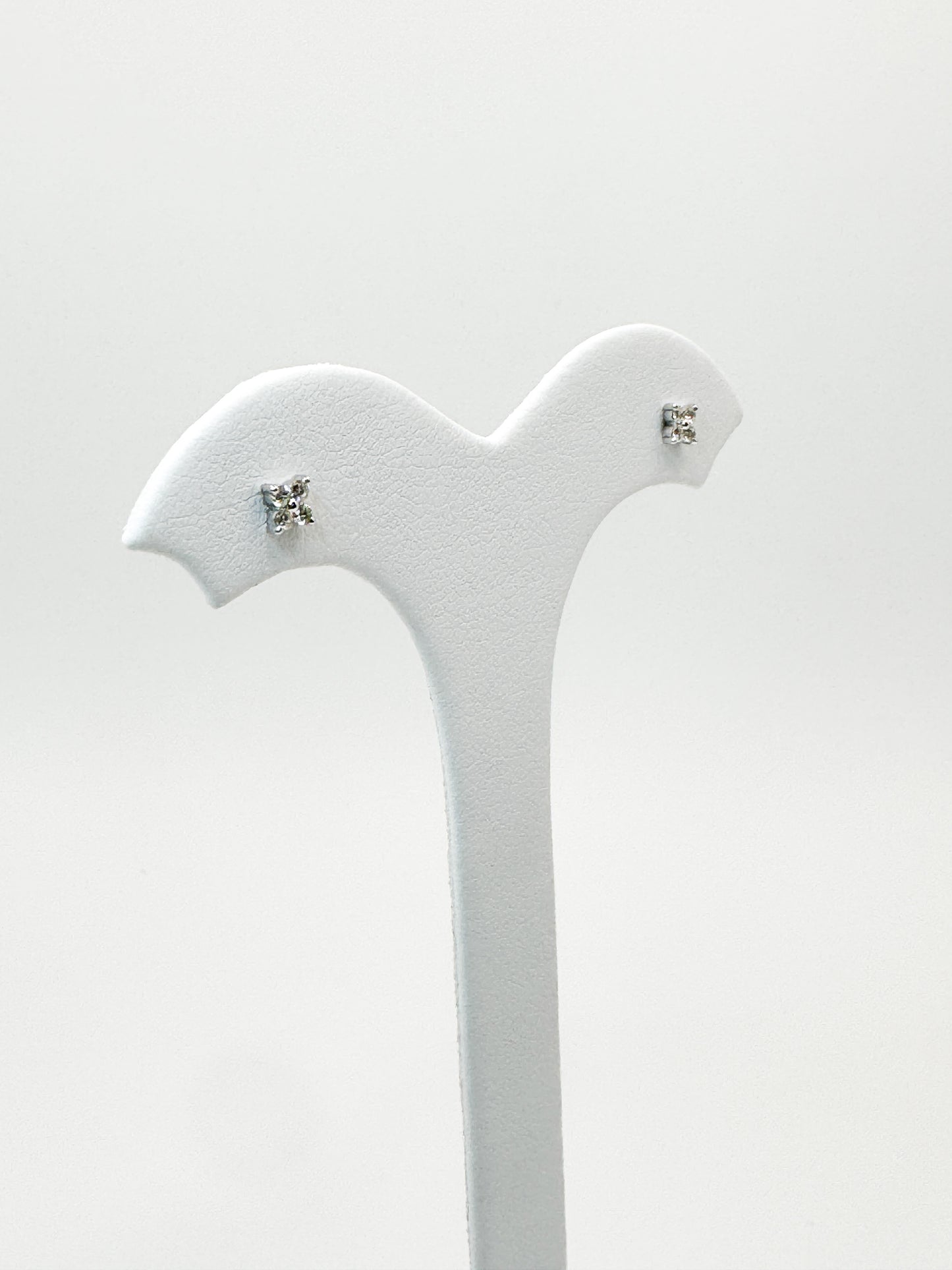 Alice Dainty Diamond Cluster Studs