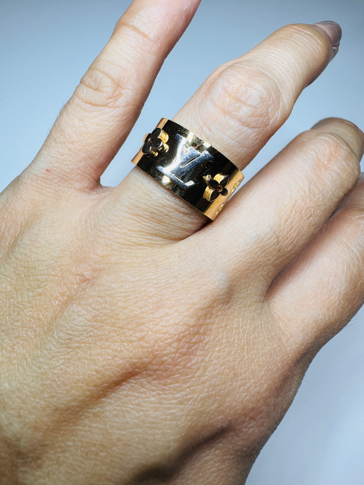 Loisa Ring (brand inspired)