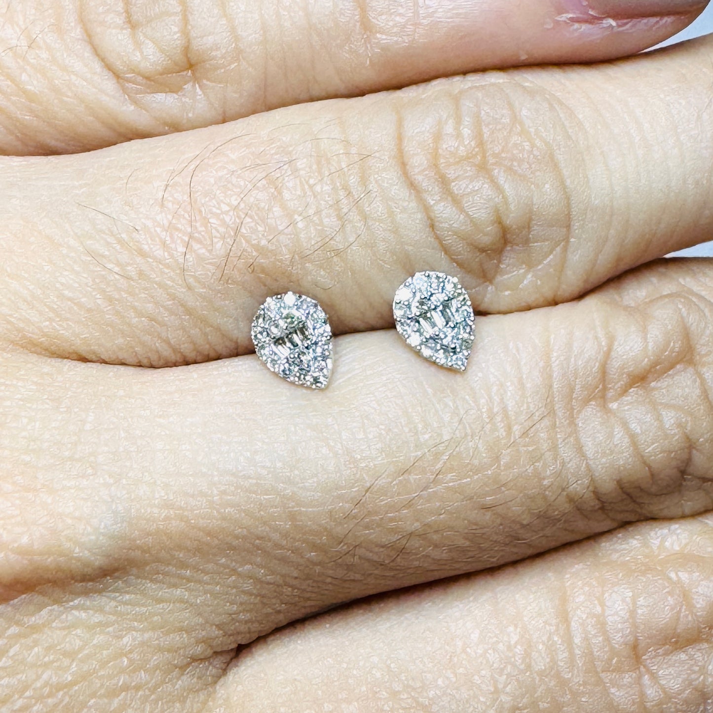 Pia Teardrop Illusion Studs (White Gold)