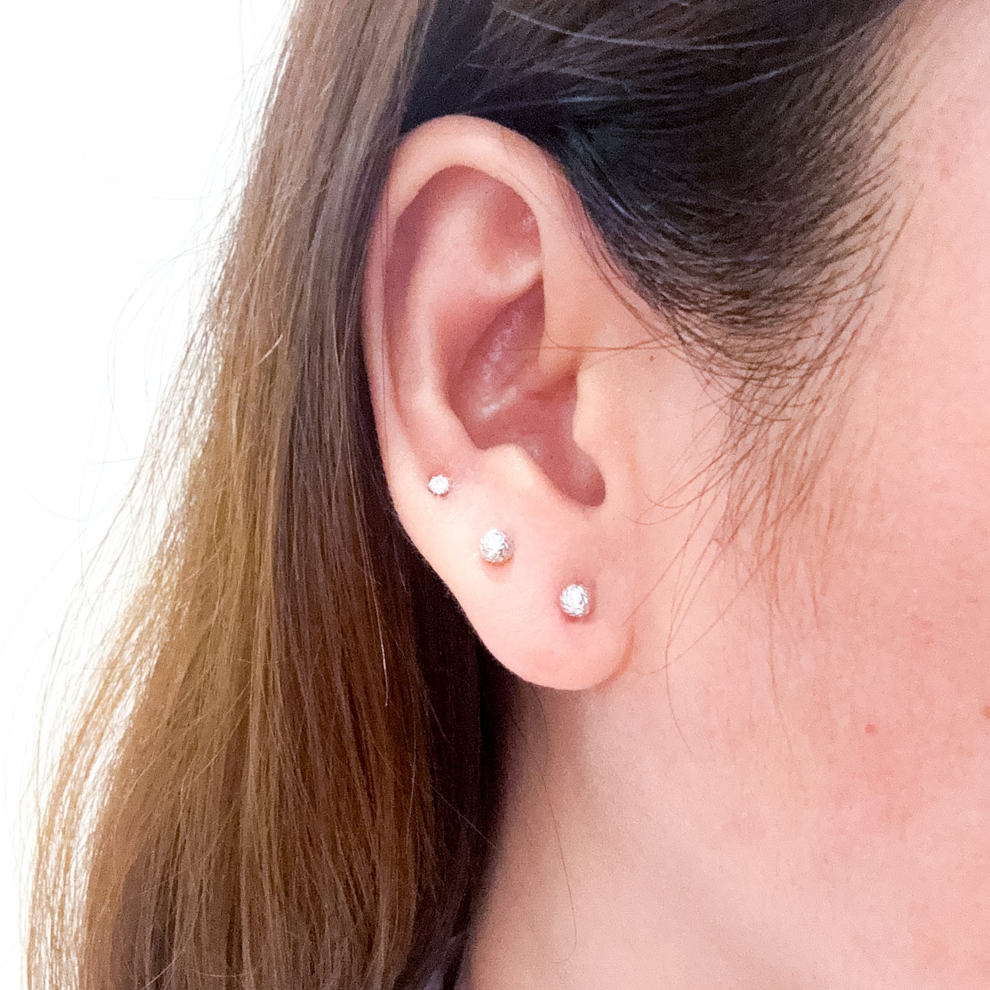 Vera Patterned White Gold Ball Stud Earrings 4mm