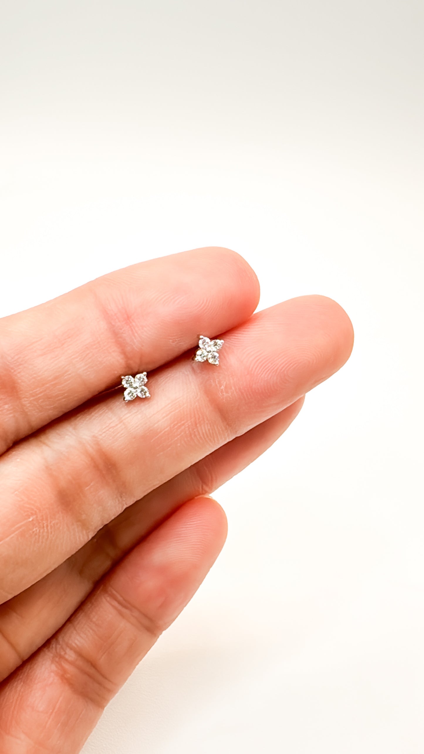Alice Dainty Diamond Cluster Studs