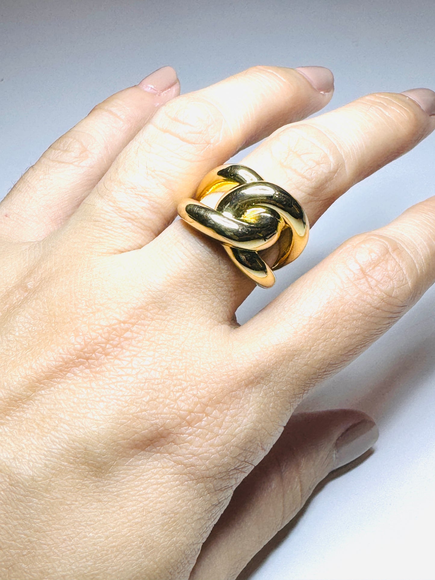 Wallis Knot Ring