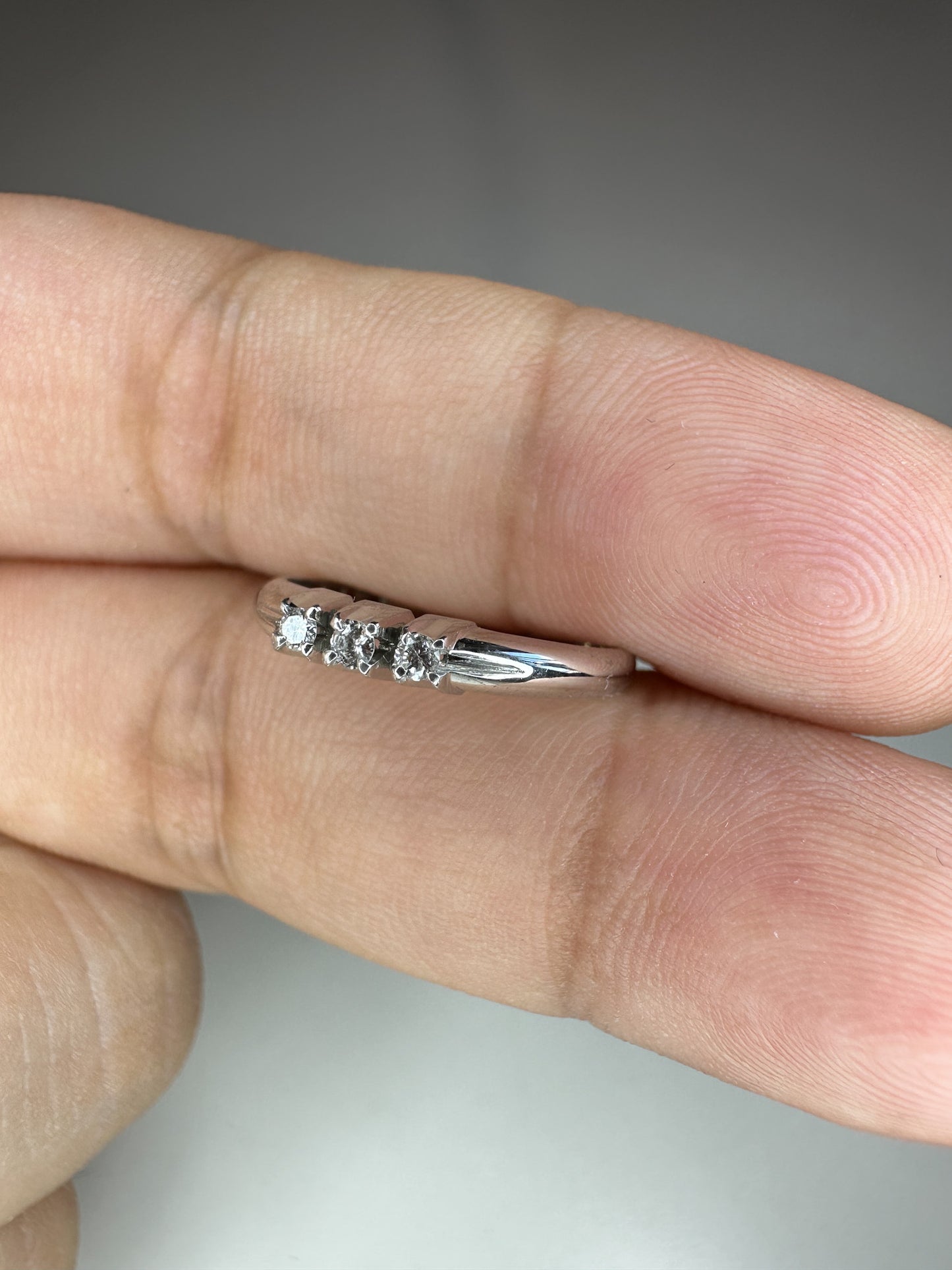 Gwen Tri-diamond Ring
