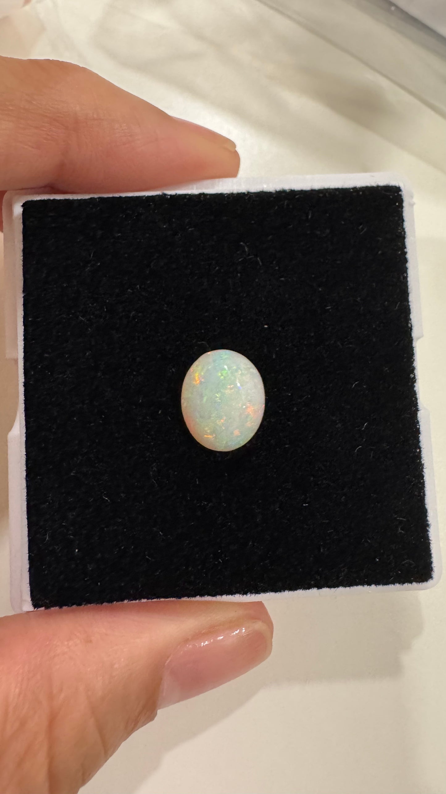 Loose Natural Opal Gemstone, Luminous Oval Shaped, 2.476 carats