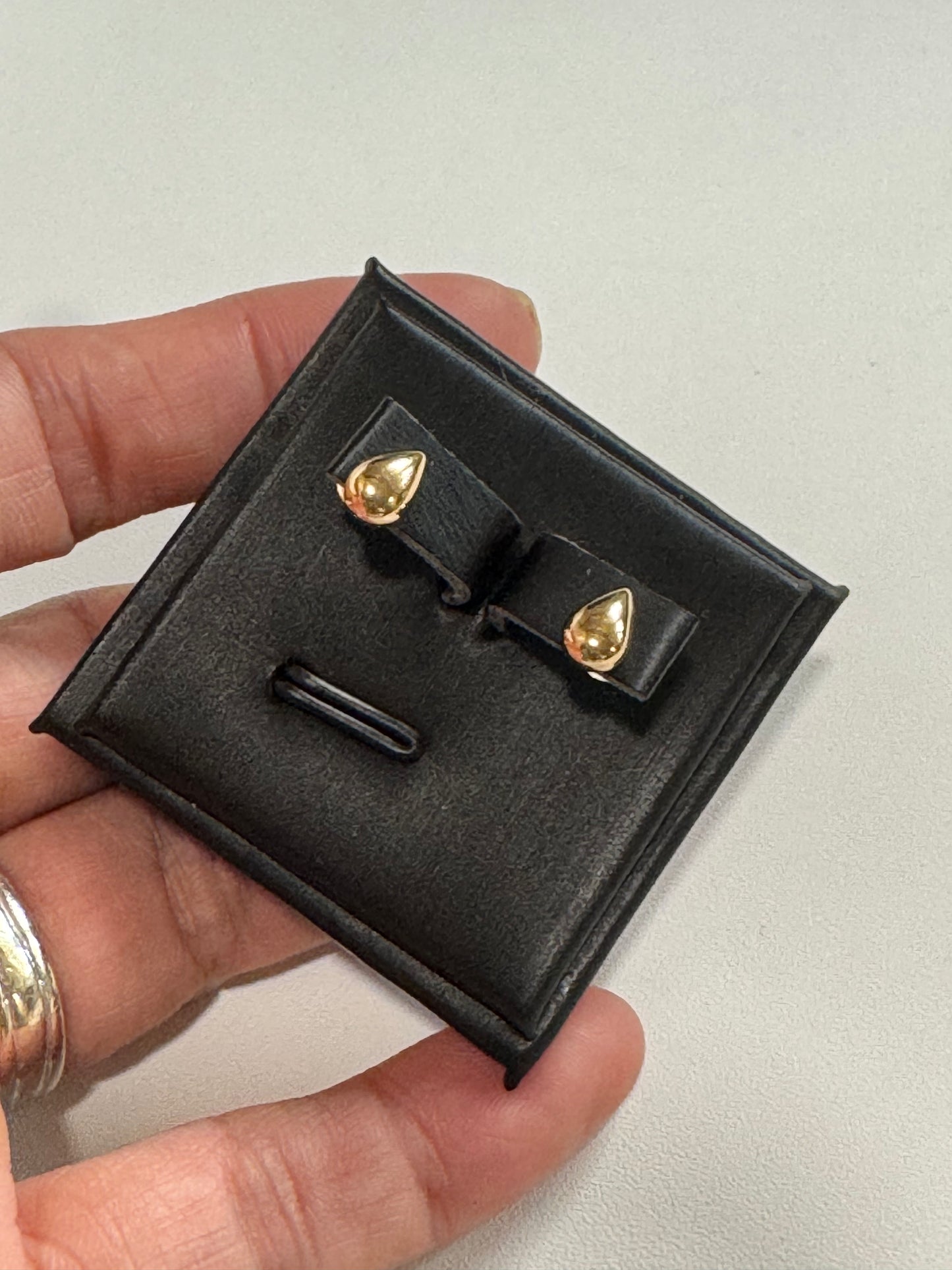 Classic Gold Teardrop Studs Medium