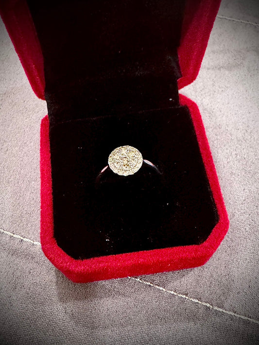 Factory Item: Dua Round Diamond Illusion Ring