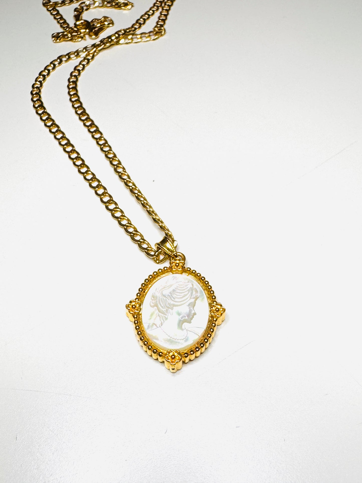 Elizabeth Gold and Mother of Pearl Pendant Necklace