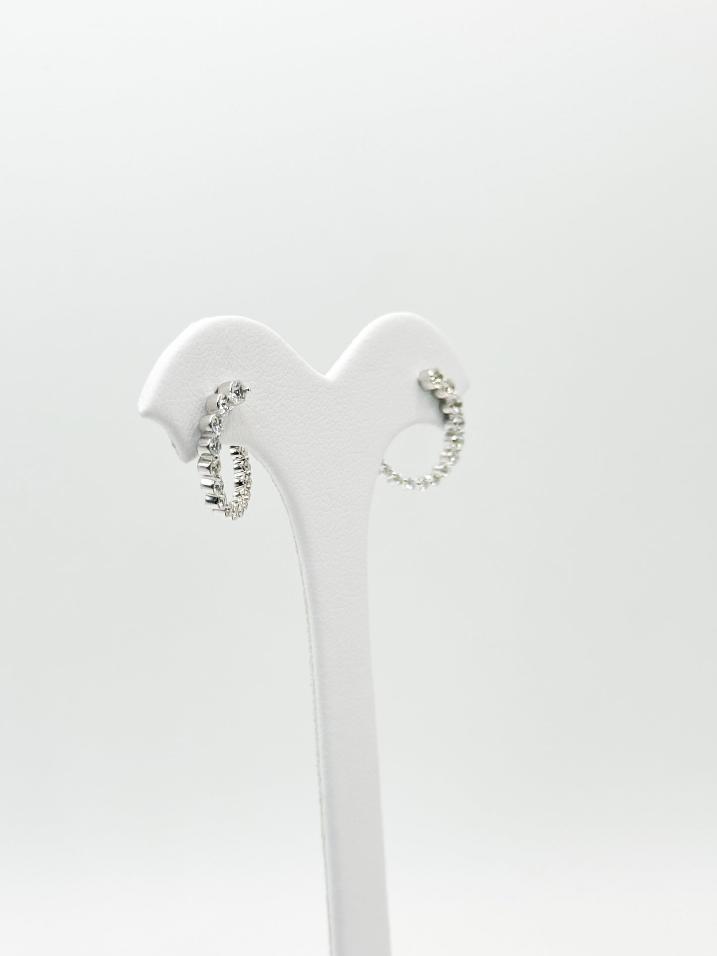 Noele Hoops