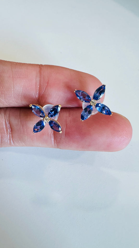 Tanzanite Flower Studs with Diamond