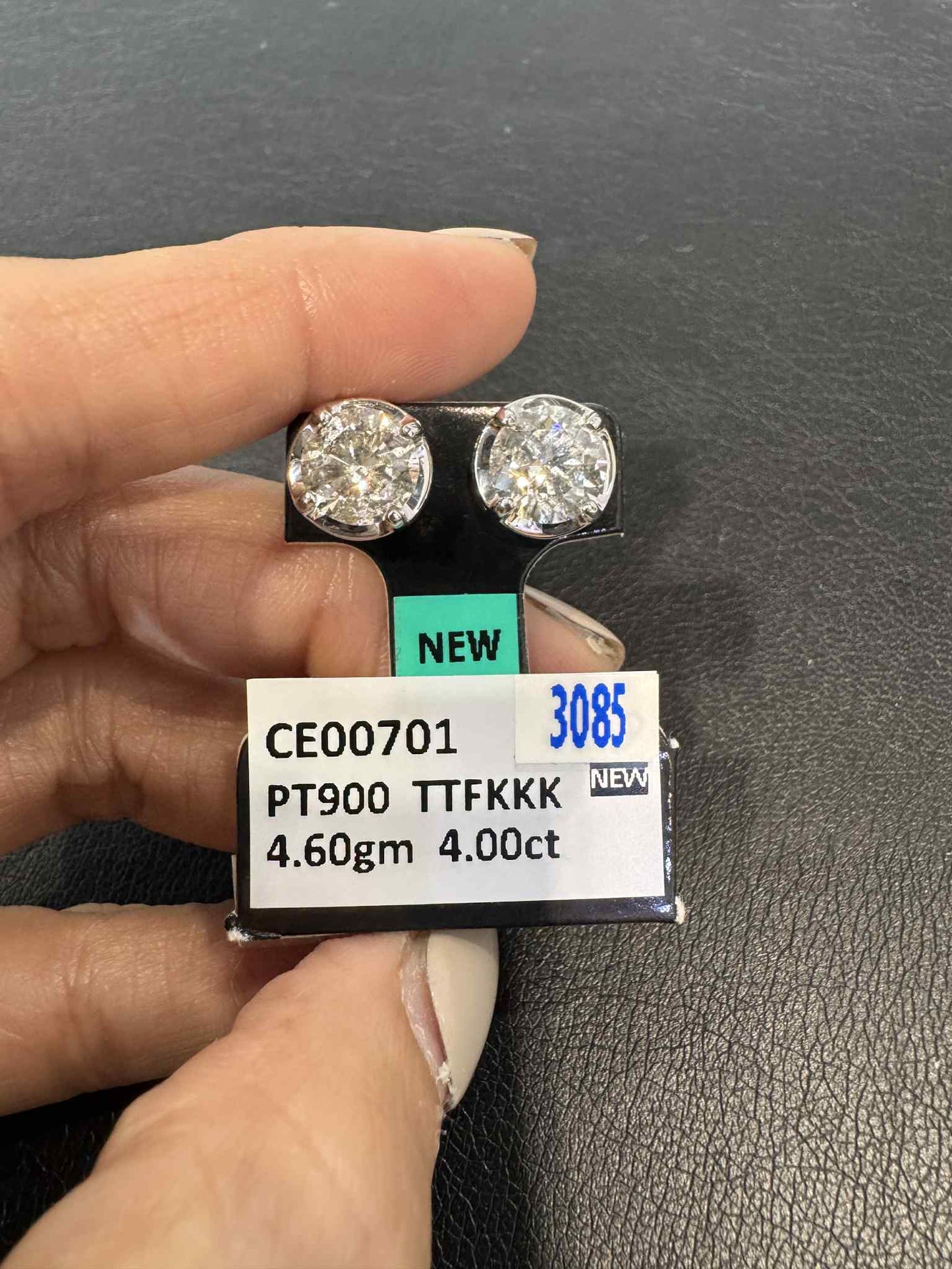 Factory Item: 2 + 2 carats Classic Round Diamond Studs