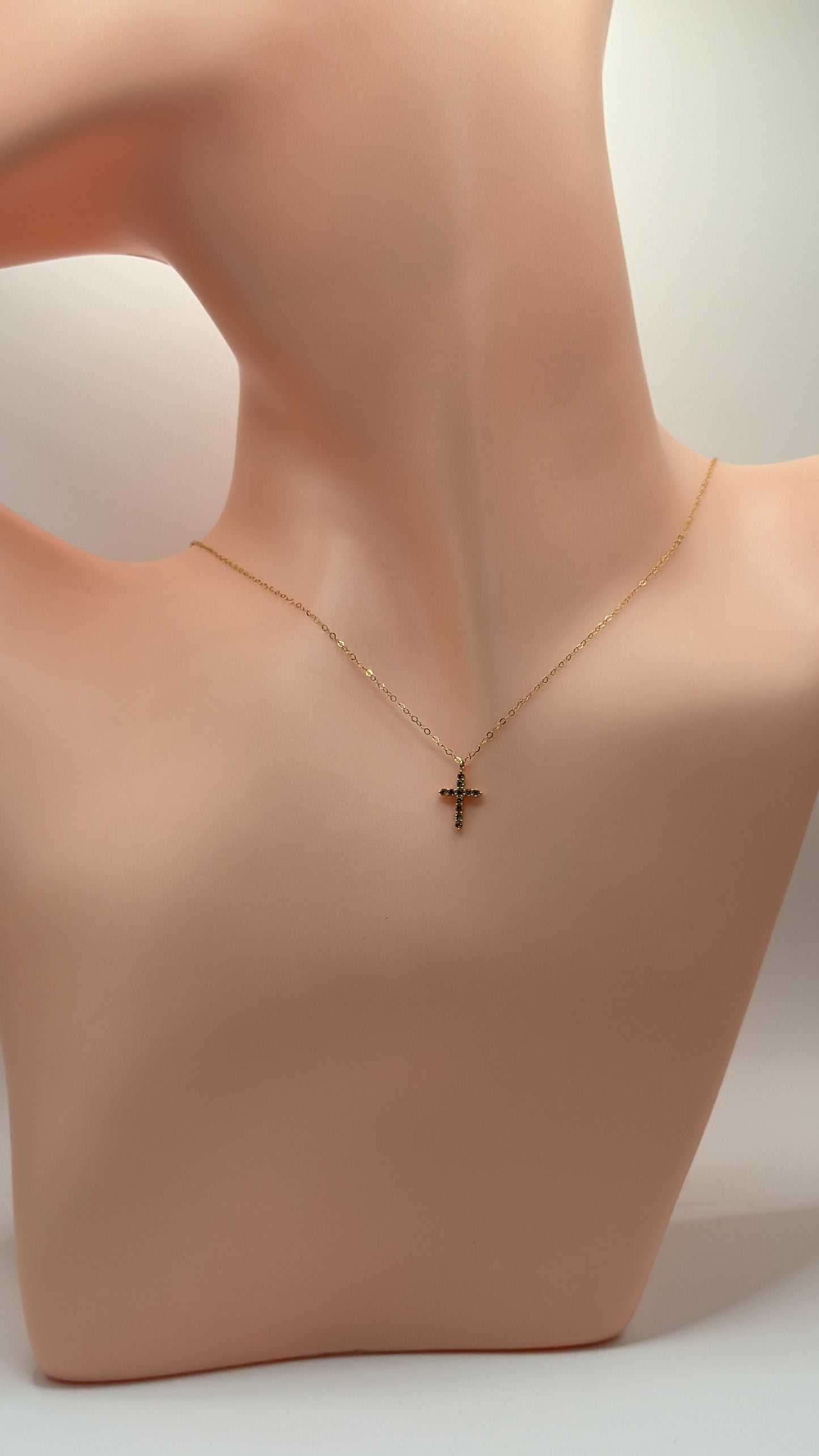 Marie Mininimalist Cross Necklace