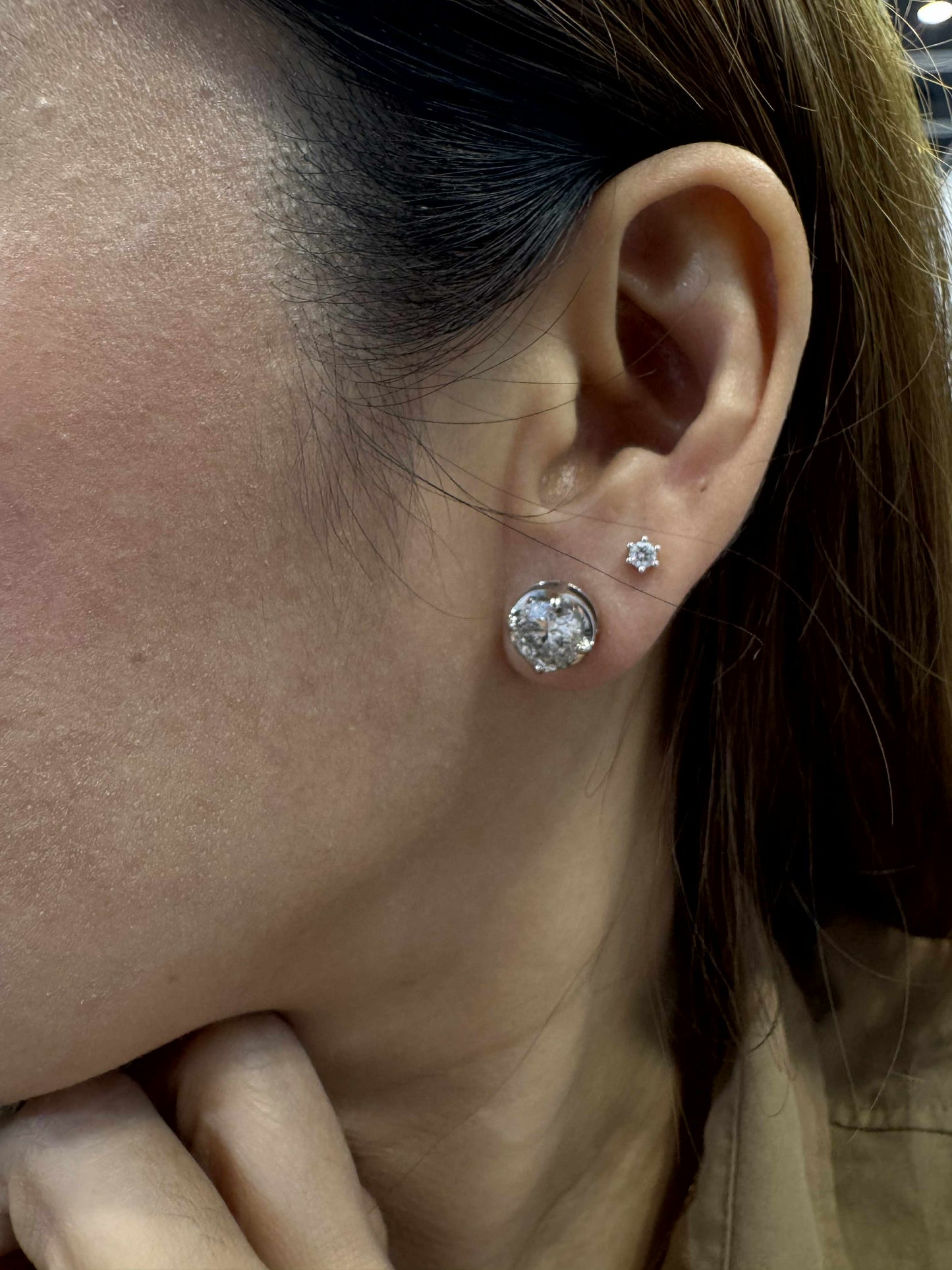 Factory Item: 2 + 2 carats Classic Round Diamond Studs