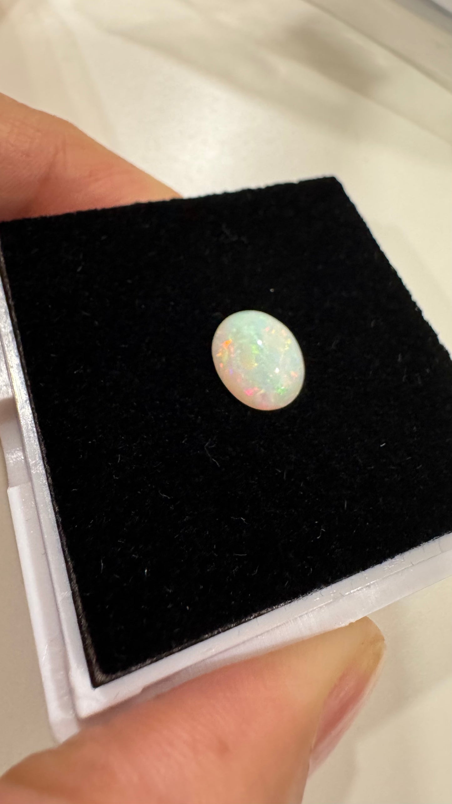 Loose Natural Opal Gemstone, Luminous Oval Shaped, 2.476 carats