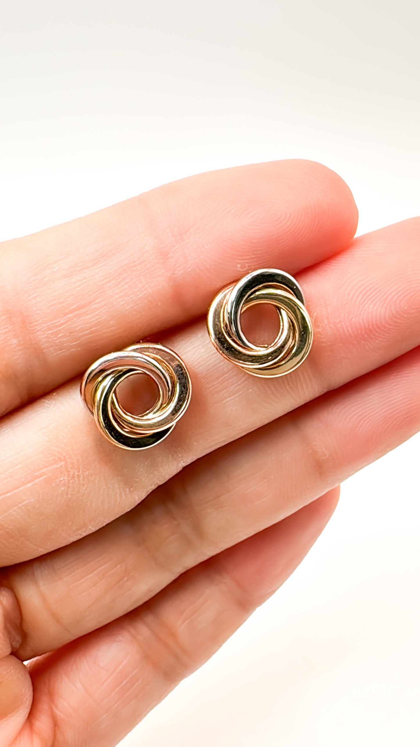 Anais Tricolor Knot Studs