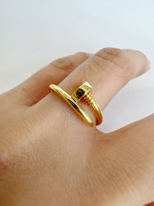 Cara Nail Ring