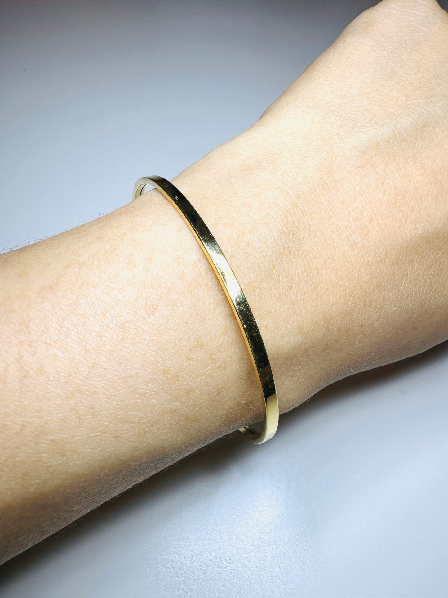 Shana Gold Bangle