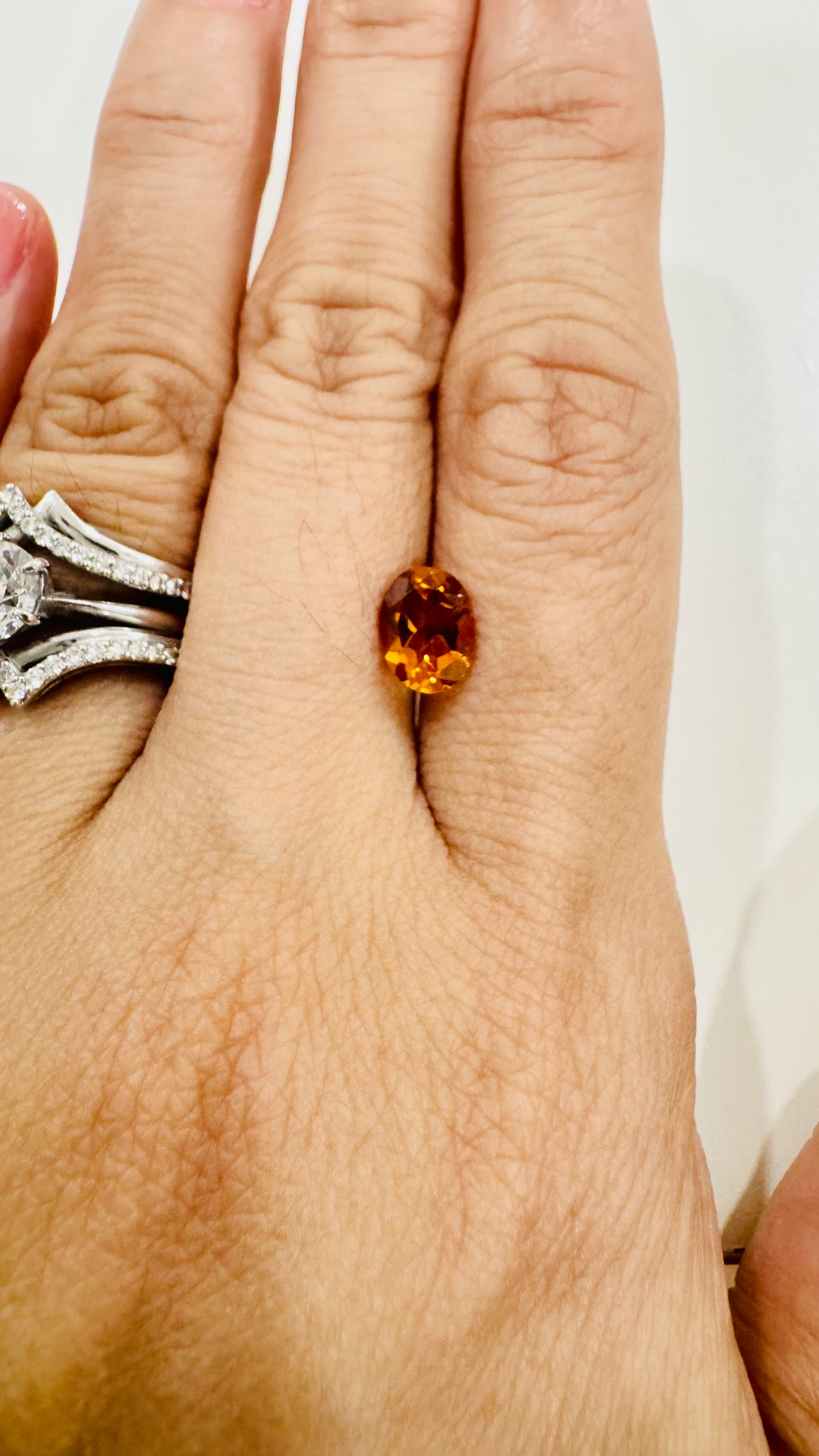 Loose Natural Citrine Gemstone, Oval Shaped, 1 carat