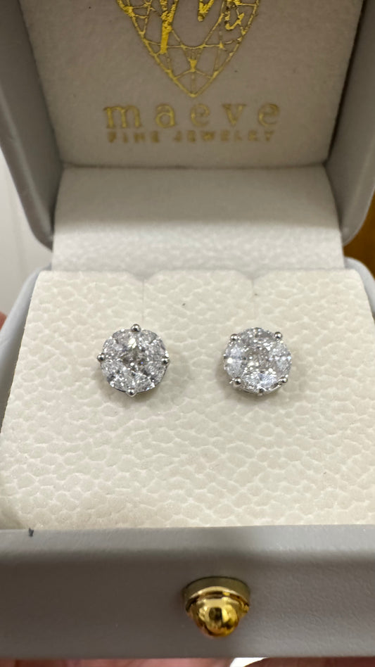 Diamond Studs First Gen Setting, 1 + 1 carat face