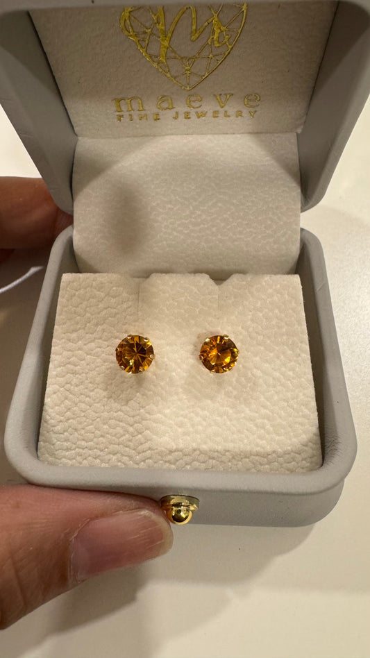 Citrine Stud Earrings in 18K Yellow Gold