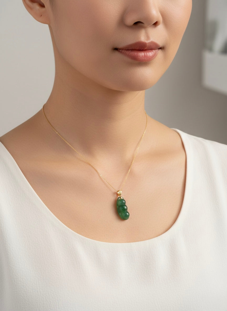 Green Aventurine Pea-Pod Pendant in 18K Yellow Gold (Pendant Only)