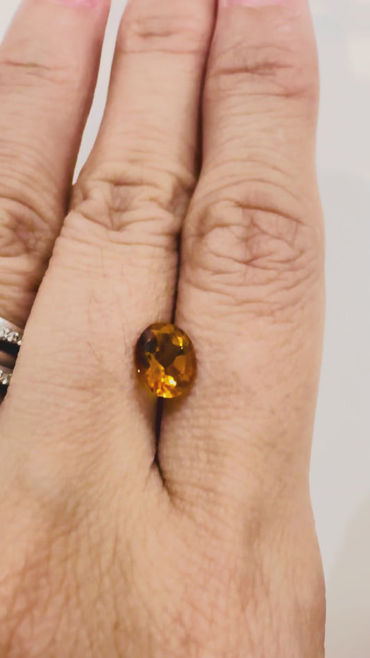 Loose Natural Citrine Gemstone, Oval Shaped, 1 carat